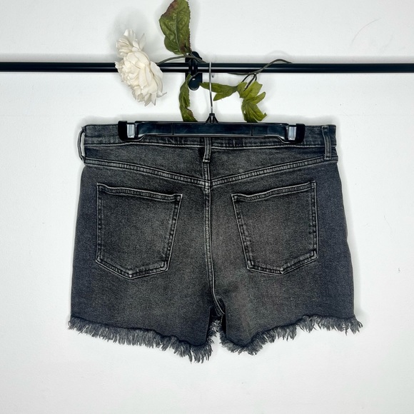 Gap Frayed Hem Denim Shorts - Picture 4 of 7
